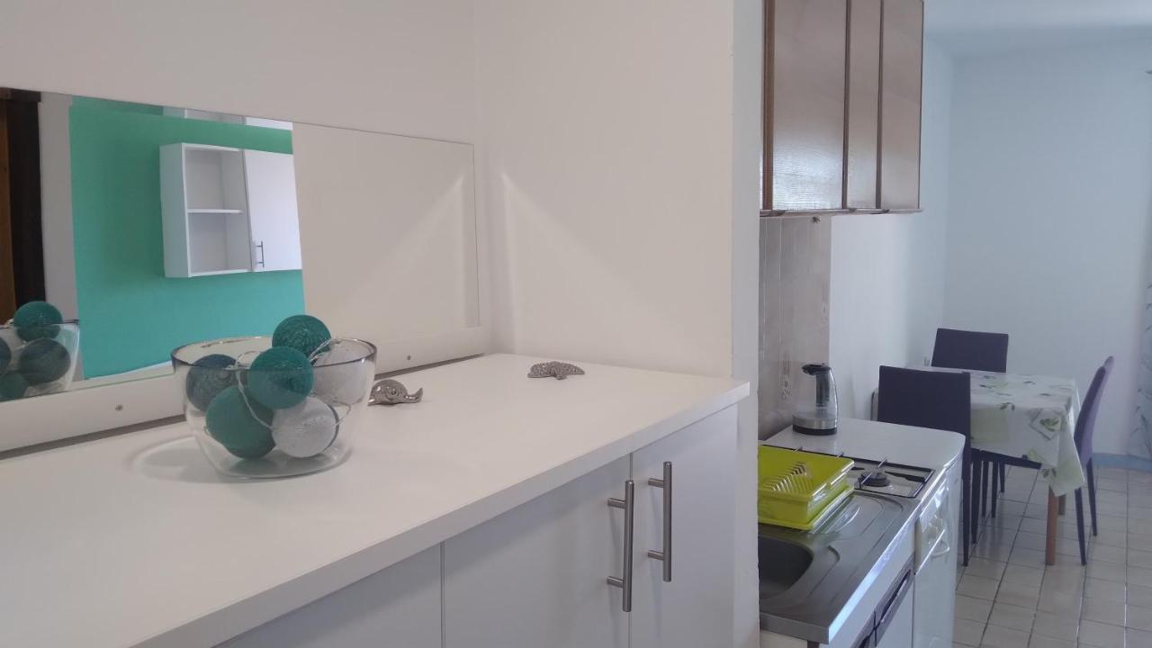 Apartmani "Lorenzo" Novalja Eksteriør billede
