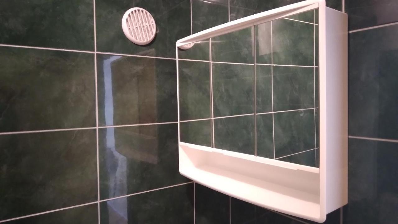Apartmani "Lorenzo" Novalja Eksteriør billede