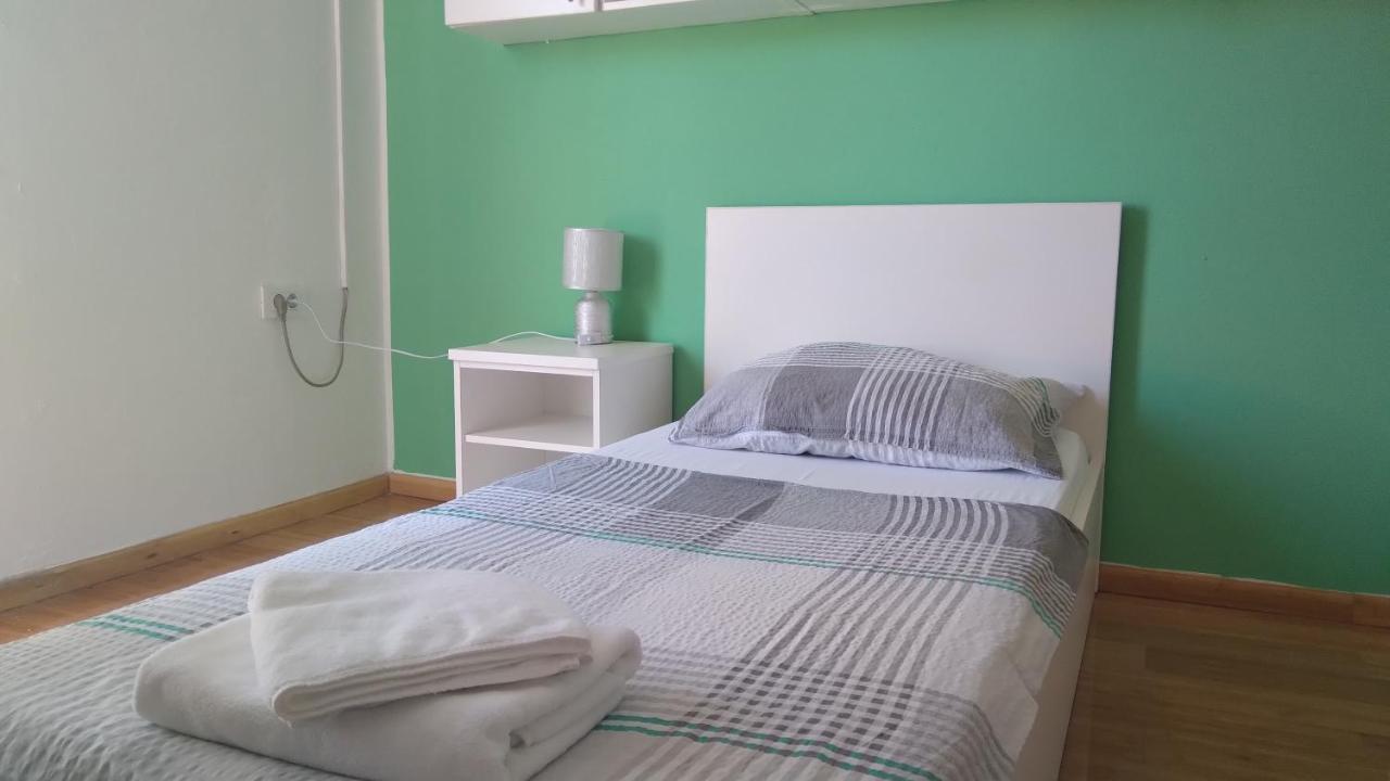 Apartmani "Lorenzo" Novalja Eksteriør billede
